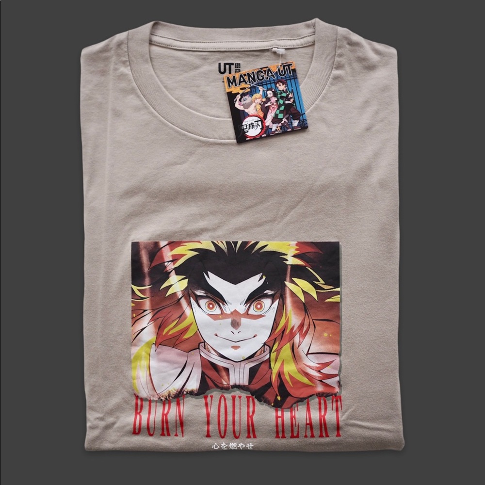 Demon slayer Kyojuro Rengoku anime graphic kimetsu no yaiba uniqlo t shirt